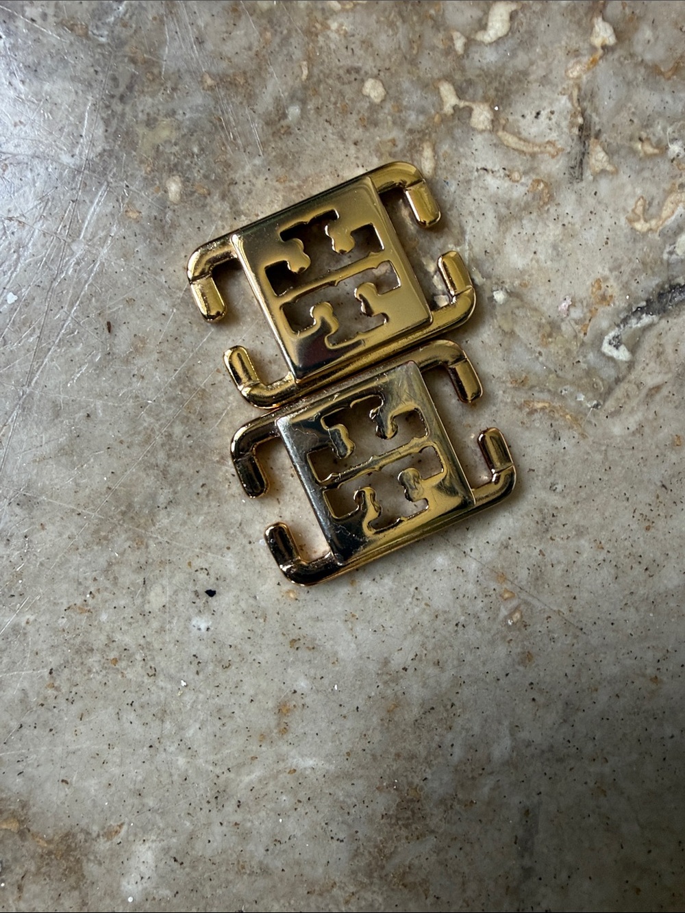 TURYBURCH gold color buckles can be used on shoes, purse accessories - Picture 2 of 9